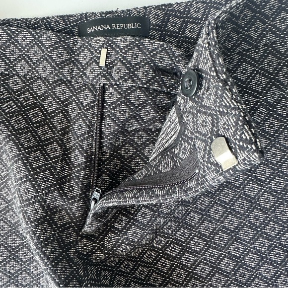 Banana Republic Shorts - Picture 7 of 7